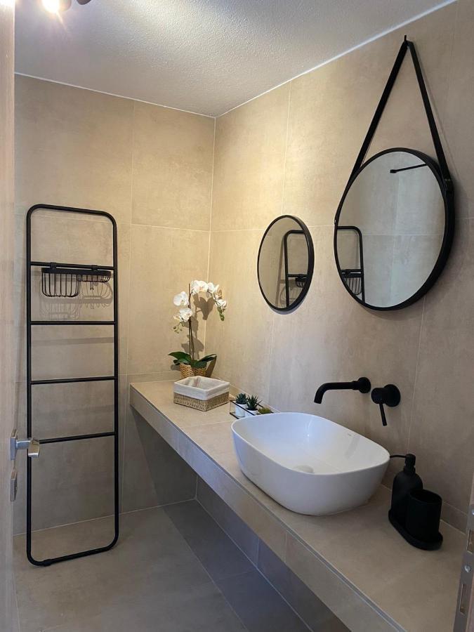 Palma Seaside Villa 1 ซาร์ตี ภายนอก รูปภาพ